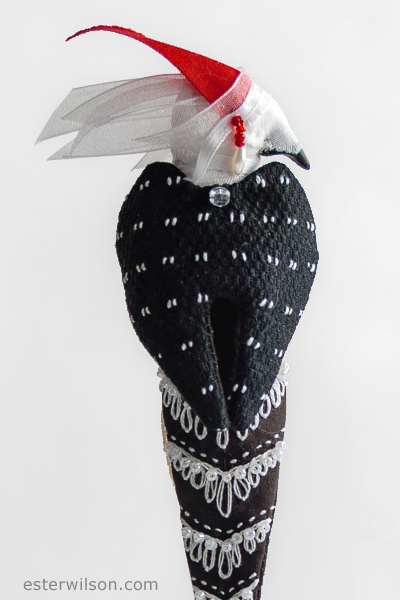 Woodpecker sculpture detail